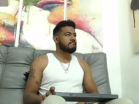 BladeFoxxx1 online show from October 8, 2025, 4:32 am