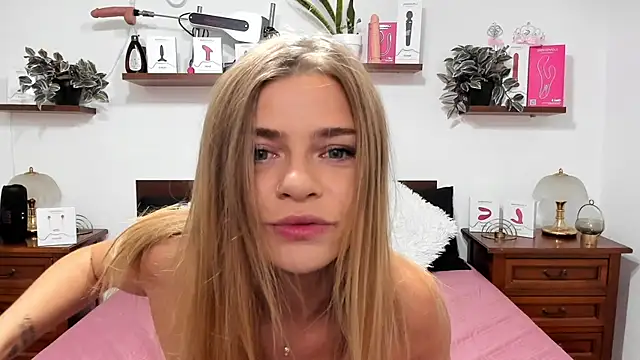 HaleyReedme online show from September 9, 2025, 7:19 am
