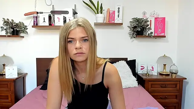 HaleyReedme online show from September 11, 2025, 7:19 am