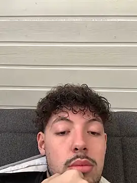 Snapshot of Sabo01 chatting on March 17, 2025, 8:51 am Sabo01 online show from March 17, 2025, 8:51 am