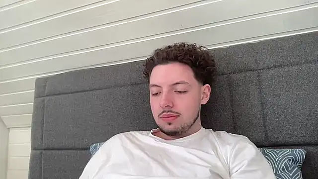 Snapshot of Sabo01 chatting on March 20, 2025, 9:37 am Sabo01 online show from March 20, 2025, 9:37 am