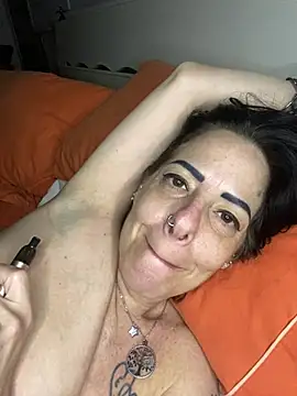 Snapshot of Ginevra_75 chatting on July 30, 2026, 12:31 am Ginevra 75 online show from July 30, 2026, 12:31 am