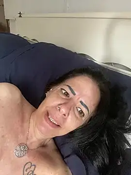 Snapshot of Ginevra_75 chatting on August 1, 2026, 3:33 pm Ginevra 75 online show from August 1, 2026, 3:33 pm
