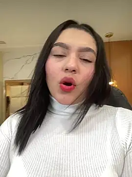 eva sainnt online show from March 19, 2025, 11:17 am