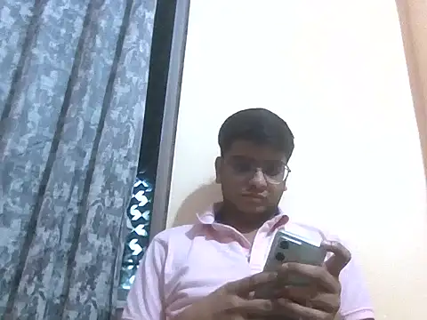 Snapshot of sutfvkii chatting on October 4, 2025, 5:33 pm sutfvkii online show from October 4, 2025, 5:33 pm