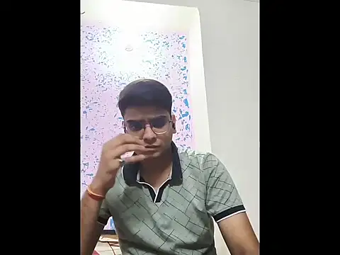 Snapshot of sutfvkii chatting on October 29, 2025, 4:53 pm sutfvkii online show from October 29, 2025, 4:53 pm