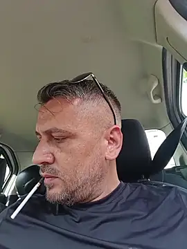 yourflowerpink online show from April 19, 2026, 12:26 pm