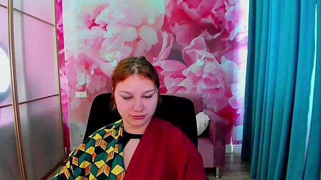 AngelinaLow online show from May 11, 2026, 11:27 am