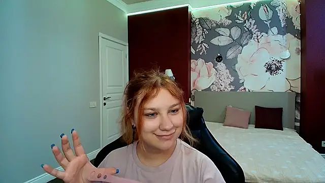 AngelinaLow online show from June 27, 2026, 12:22 pm