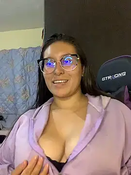 cloe starr online show from March 14, 2025, 9:43 pm