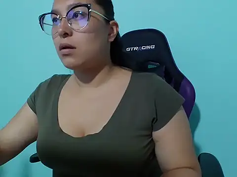 cloe starr online show from September 18, 2025, 8:11 pm