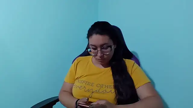 cloe starr online show from October 22, 2025, 4:18 pm