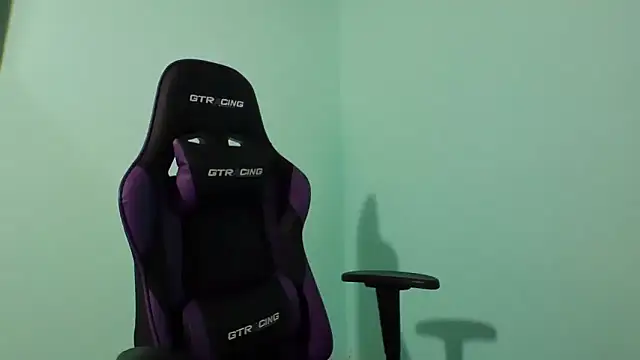 cloe starr online show from October 28, 2025, 8:55 pm