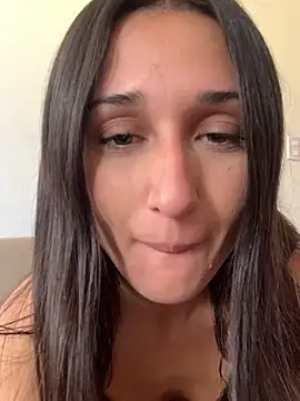 luci brecman online show from May 17, 2026, 3:19 pm