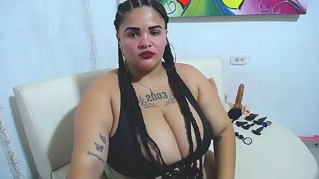 Snapshot of latina_bigboos25 chatting on October 5, 2025, 3:16 am latina bigboos25 online show from October 5, 2025, 3:16 am