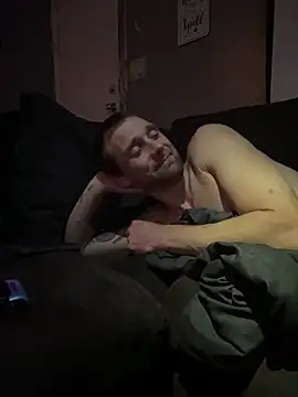 Snapshot of Stillhard8925 chatting on October 27, 2025, 6:28 am Stillhard8925 online show from October 27, 2025, 6:28 am