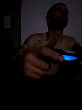 Snapshot of Stillhard8925 chatting on October 31, 2025, 4:24 am Stillhard8925 online show from October 31, 2025, 4:24 am