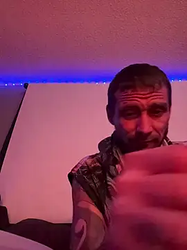 Snapshot of Stillhard8925 chatting on November 2, 2025, 5:32 am Stillhard8925 online show from November 2, 2025, 5:32 am