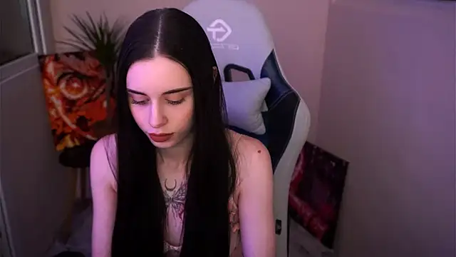 AmyRyder online show from March 14, 2025, 9:43 pm