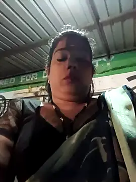 kissmetha online show from March 8, 2026, 2:21 pm