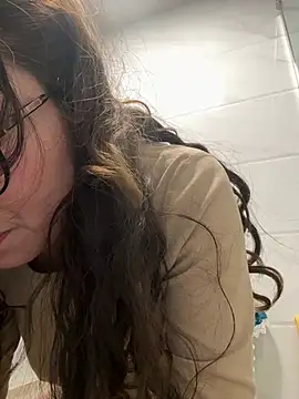 aa520uv online show from February 22, 2026, 2:45 am