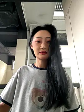 Snapshot of linger-23 chatting on September 21, 2025, 6:15 am linger-23 online show from September 21, 2025, 6:15 am