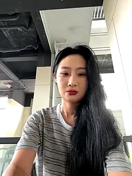 Snapshot of linger-23 chatting on September 30, 2025, 6:18 am linger-23 online show from September 30, 2025, 6:18 am