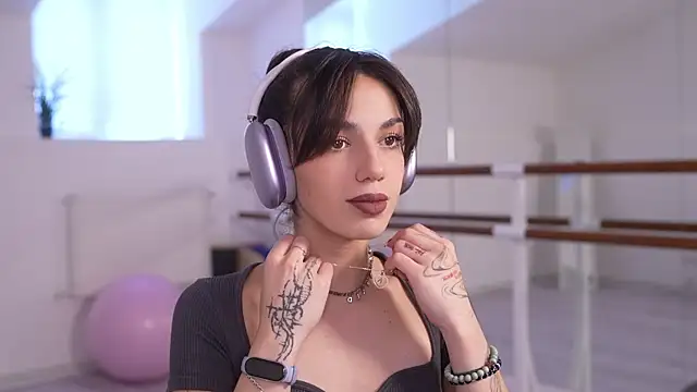 mystica  online show from September 14, 2025, 10:58 am