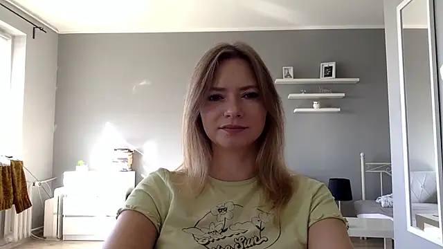 MillieShow online show from September 25, 2025, 8:07 am