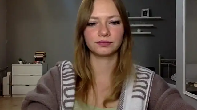 MillieShow online show from November 18, 2025, 9:52 pm