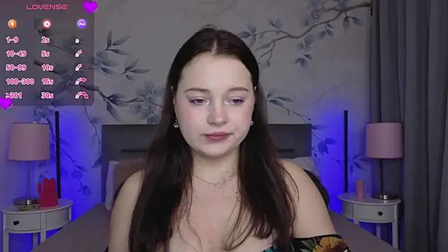 Snapshot of Cute_kitty- chatting on October 5, 2025, 9:24 pm Cute kitty- online show from October 5, 2025, 9:24 pm