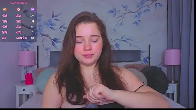 Cute kitty- online show from December 21, 2025, 8:16 pm