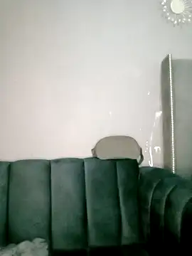 Snapshot of HerPleasure2025 chatting on April 4, 2026, 7:17 am HerPleasure2025 online show from April 4, 2026, 7:17 am