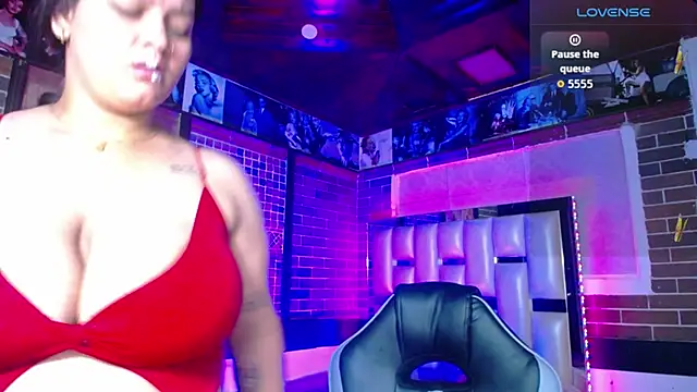 kriss sweetboobs10 online show from March 19, 2026, 12:42 pm