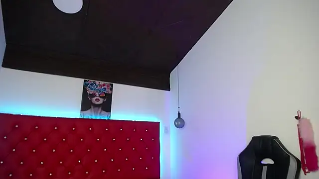 kriss sweetboobs10 online show from May 12, 2026, 12:57 pm
