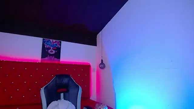 kriss sweetboobs10 online show from May 14, 2026, 2:35 pm