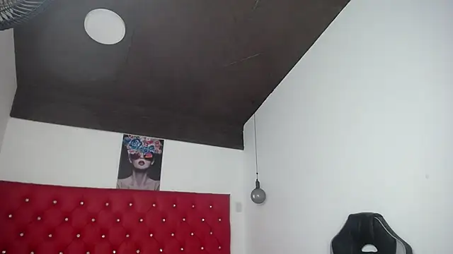 kriss sweetboobs10 online show from May 15, 2026, 12:56 pm