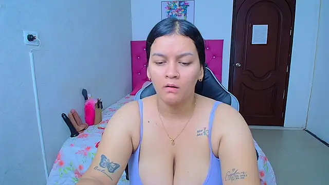 kriss sweetboobs10 online show from July 14, 2026, 1:17 pm