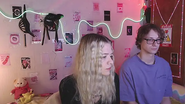 Your Horny Friends online show from October 6, 2025, 3:42 pm