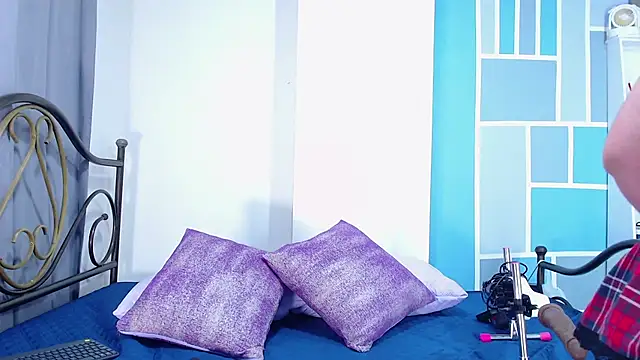 Snapshot of camilleturner1 chatting on October 11, 2025, 12:54 am camilleturner1 online show from October 11, 2025, 12:54 am