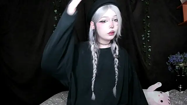 amelia mays xx online show from November 27, 2025, 11:23 am