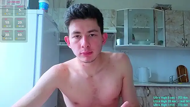 Snapshot of Danny__Magic chatting on September 16, 2025, 1:12 pm Danny  Magic online show from September 16, 2025, 1:12 pm