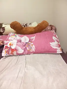 Hotytoty26 online show from February 5, 2026, 12:04 am