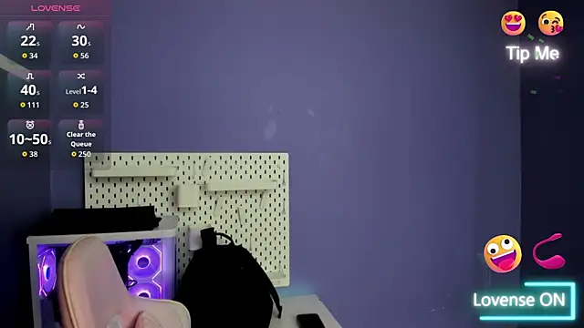 Snapshot of Alice_26_ chatting on November 12, 2025, 3:23 pm Alice 26 online show from November 12, 2025, 3:23 pm