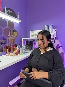 Snapshot of Alice_26_ chatting on February 18, 2026, 2:02 pm Alice 26 online show from February 18, 2026, 2:02 pm