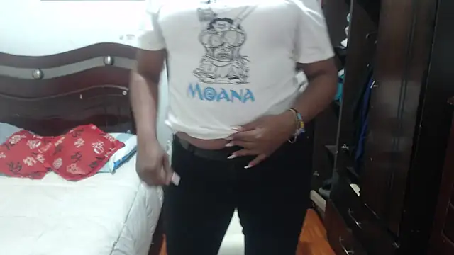 Tu-Reina online show from January 7, 2026, 11:29 pm