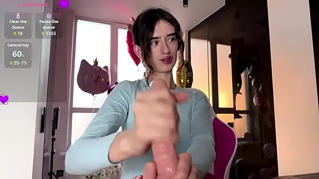 TwinTemptations online show from April 27, 2026, 4:49 pm