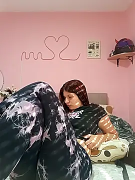 Snapshot of MeCherryy chatting on September 24, 2025, 1:25 pm MeCherryy online show from September 24, 2025, 1:25 pm
