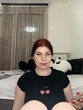 MeCherryy online show from May 6, 2026, 12:08 am
