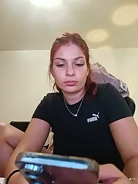 MeCherryy online show from July 13, 2026, 9:39 pm